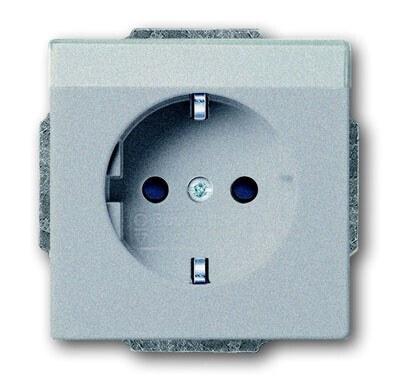 Розетка SCHUKO 16А 250В с полем для надписи, серия solo/future, цвет серебристо-алюминиевый | 2011-0-3810 | 2CKA002011A3810 | ABB